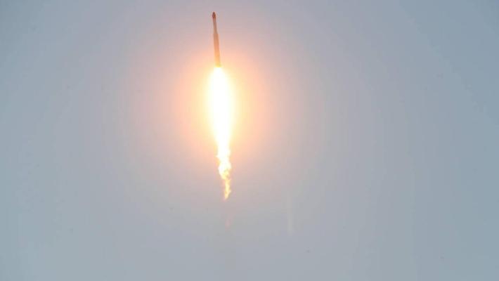 L'Iran lancia 3 nuovi satelliti a bordo del vettore russo Soyuz