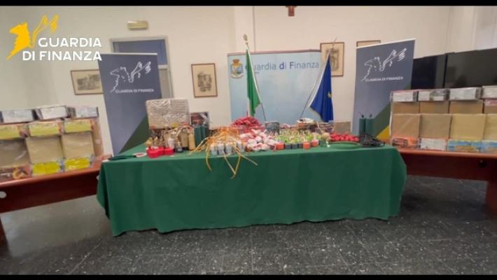 Sequestrate quasi 3 tonnellate di "botti" illegali nel Bresciano