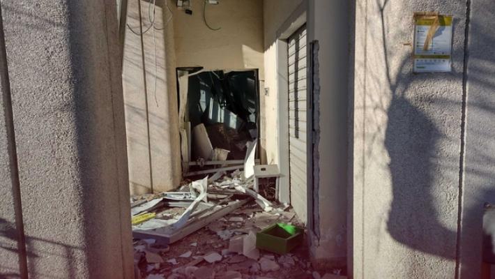 Ancora un assalto con esplosivo ad ufficio postale, asportato postamat