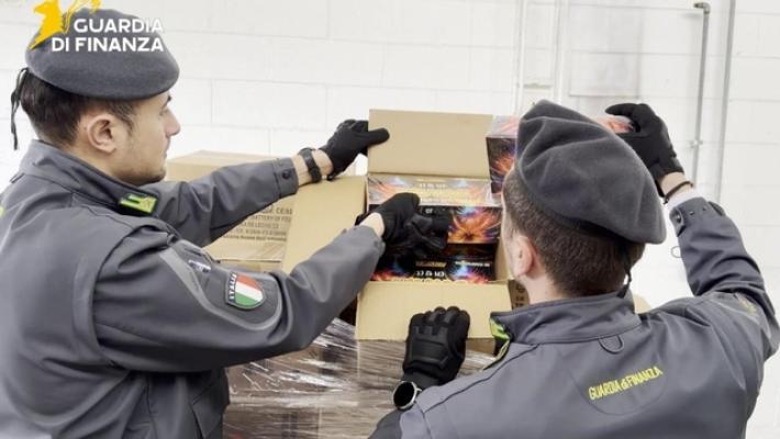 Oltre 45mila 'botti' irregolari sequestrati a Padova