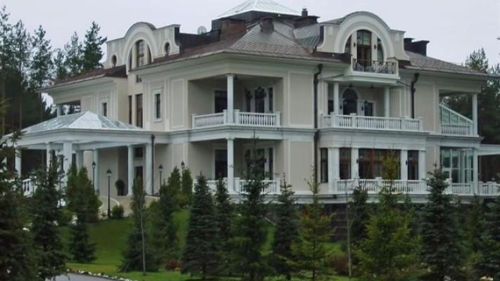 Mosca mostra in video drone che avrebbe attaccato la residenza di Putin