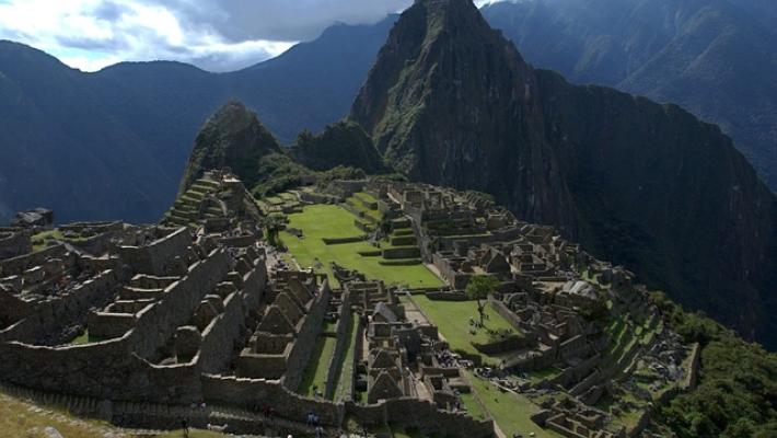 Scontro tra treni diretti a Machu Picchu, un morto e 30 turisti feriti