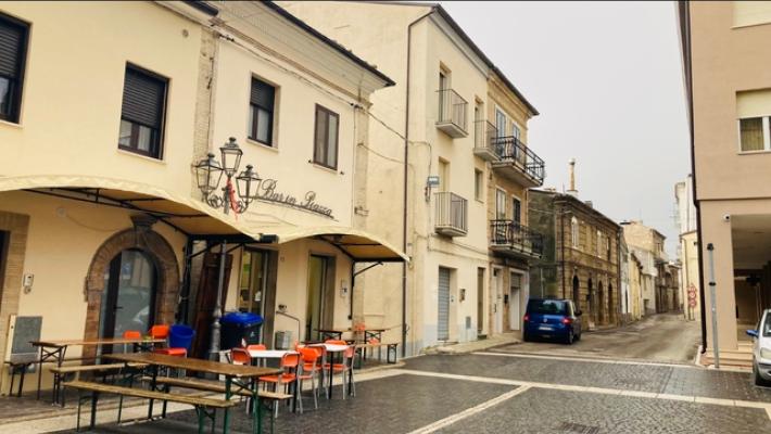 Famiglia nel bosco, parla il padre dei tre bambini: "Sono stanco e deluso"