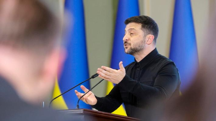 Zelensky, 'ci prepariamo a due opzioni, diplomazia o ulteriore difesa'