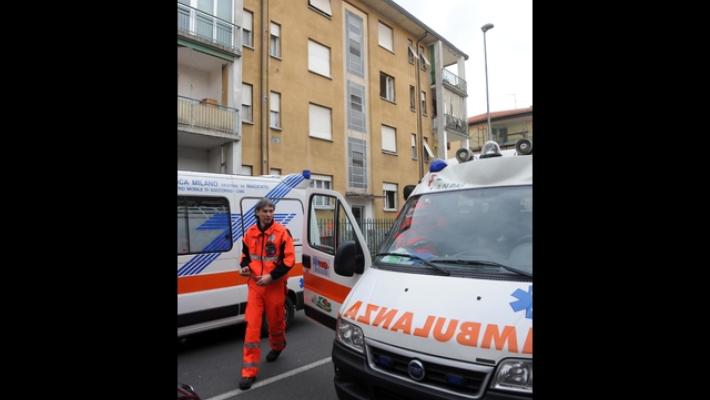 Donna muore nella vasca da bagno in casa, l'ipotesi del monossido di carbonio