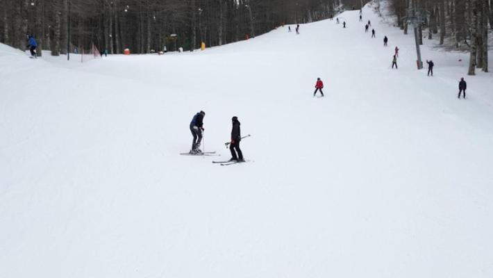 Inglese di 49 anni muore per un malore sulle piste a Claviere