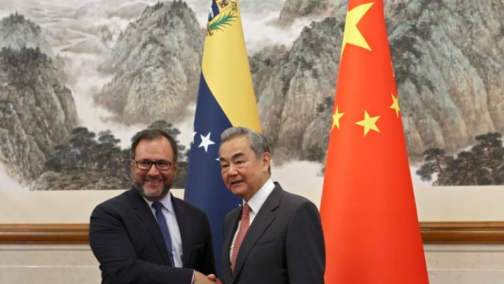 Cina, 'nostri interessi in Venezuela saranno protetti dalla legge'