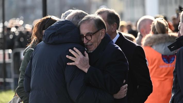 La Russa all'aeroporto di Linate ad accogliere le salme delle vittime di Crans-Montana