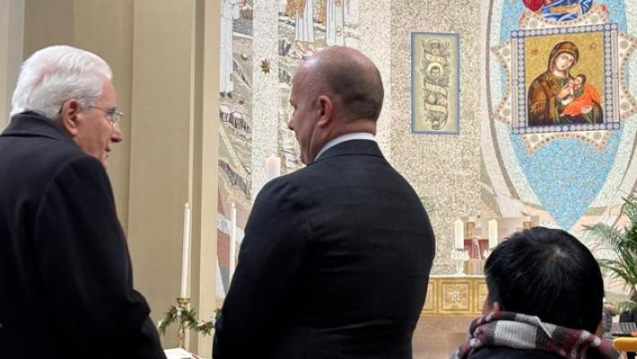 L'ultimo addio a monsignor Paolo Gillet, presente Mattarella