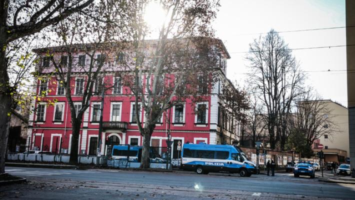 Violenze in cortei a Torino, misure anche per militanti di Askatasuna