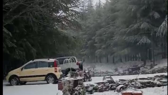 Neve e vento oltre i 100km/h in Sardegna, aerei e navi dirottate