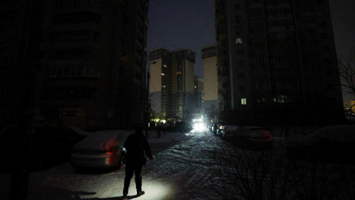 Kiev ancora senza acqua e riscaldamento per emergenza elettrica