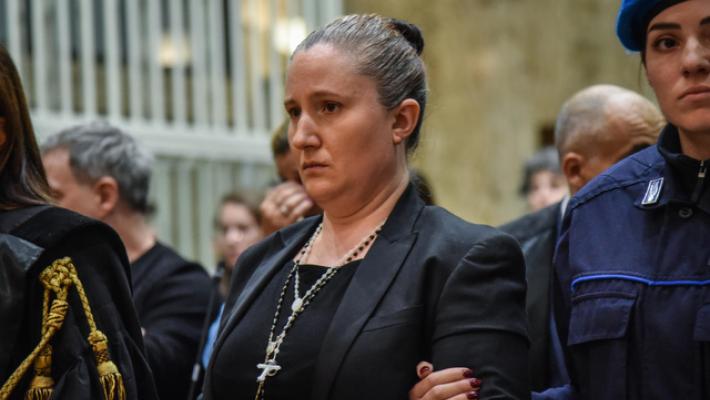 Abbandon&ograve; la figlia in casa per 6 giorni, i giudici: "Ad Alessia Pifferi attenuanti per fragilit&agrave; e lapidazione dai media"