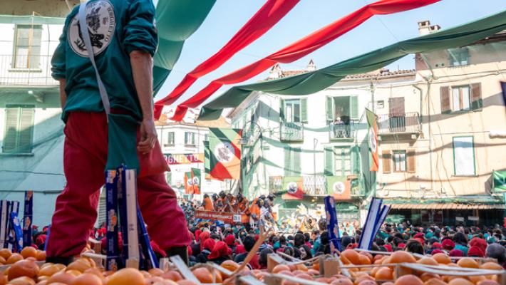 Carnevale di Ivrea, protocollo in Prefettura per arance 'legali'