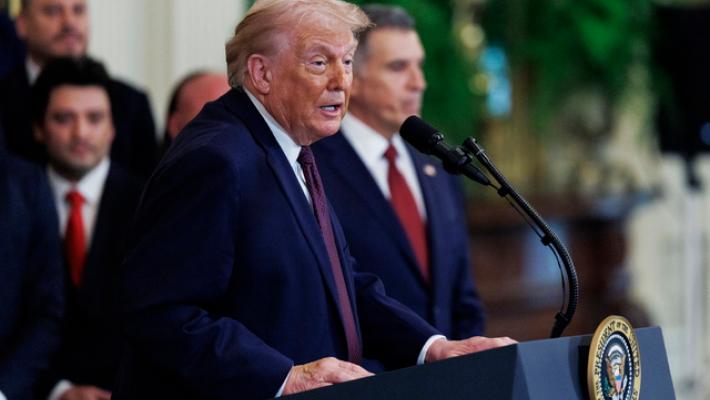 Trump, potrei imporre dazi sui paesi non d'accordo sulla Groenlandia