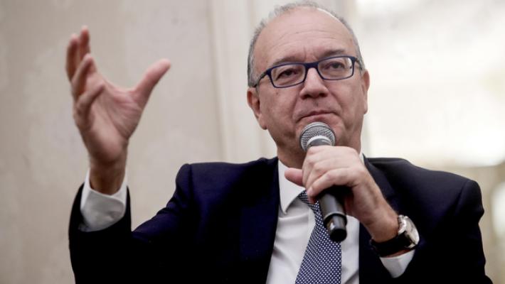 Studente accoltellato, Valditara 'metal detector nelle scuole pi&ugrave; a rischio'