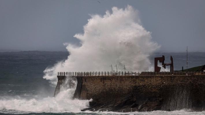 Piogge e vento di burrasca, scatta l'allerta meteo in Sardegna