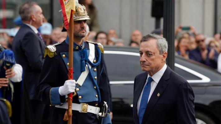 Draghi, 'l'Europa ha pi&ugrave; nemici che mai, dentro e fuori. Si rafforzi'