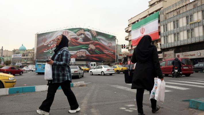 Teheran valuta di ripristinare internet gradualmente