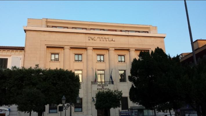 Azienda trasporti non versava Inps a dipendenti, sequestro da un milione