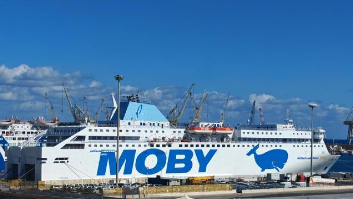 Maltempo in Sardegna: navi ferme a Cagliari e Olbia, voli regolari