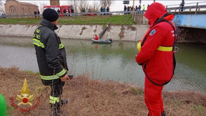 Va a pesca e scompare, ricerche di un giovane nel Rodigino