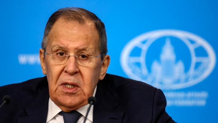 Lavrov denuncia la 'legge del pi&ugrave; forte' nei rapporti internazionali