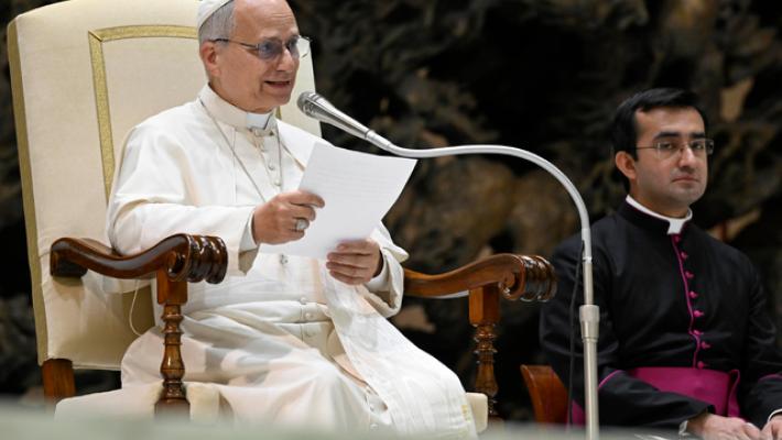 Il Papa, perso il valore della dignit&agrave; umana, preghiamo per la pace