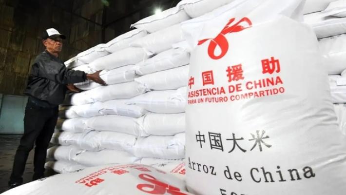 La Cina invia aiuti milionari a Cuba tra crisi e blackout