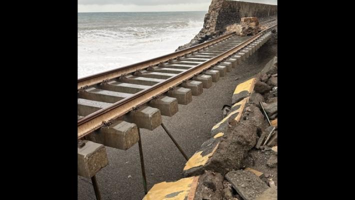 Maltempo, danni a rete ferroviaria, interrotta la linea Me-Ct-Sr