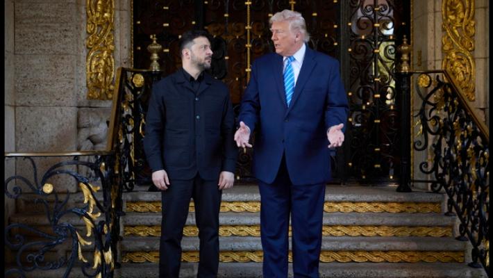 Trump, 'con Zelensky non discussi confini, la guerra deve finire'