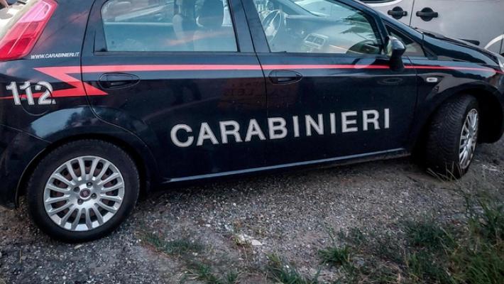 Operaio di 25 anni muore incastrato in un macchinario
