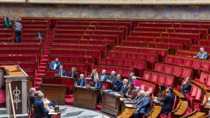 Francia, Lecornu mette la fiducia sulla manovra, nuove mozioni di sfiducia