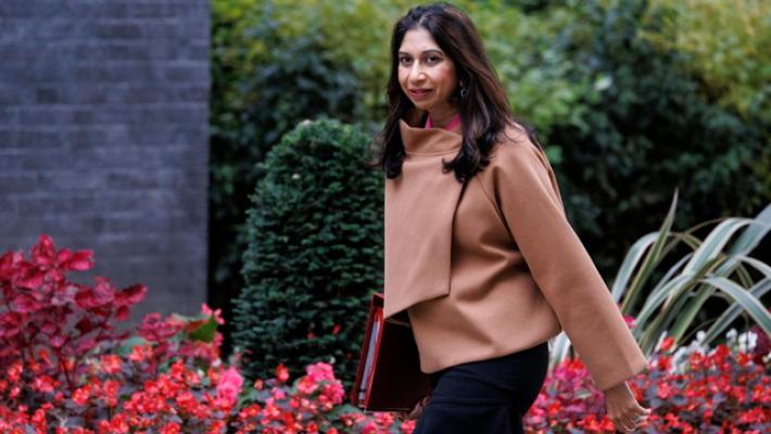 L'ex ministra Suella Braverman lascia i Tory e passa con Farage