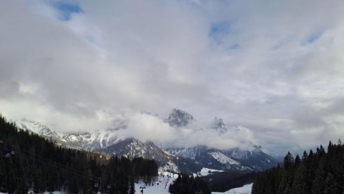 Il Veneto e Cortina imbiancati nella notte, da 60 a 80 centimetri di neve