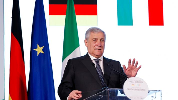 Tajani, finch&eacute; non si fa chiarezza non rimandiamo ambasciatore in Svizzera