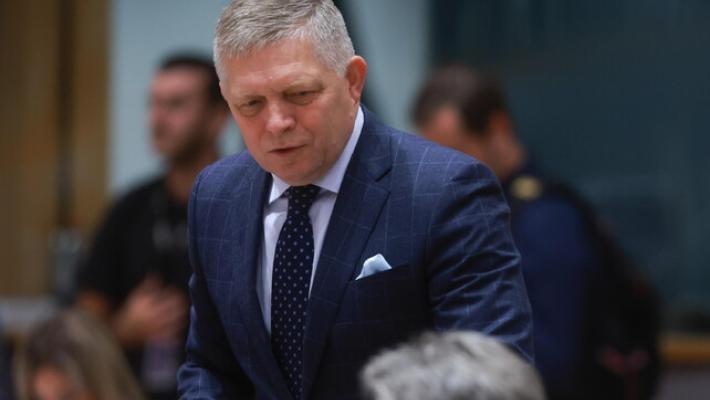 Fico smentisce Politico: "Bugie su allarme per salute mentale di Trump"