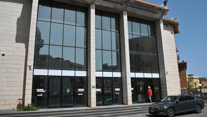 Tre cadaveri crivellati di colpi in un bosco del Messinese