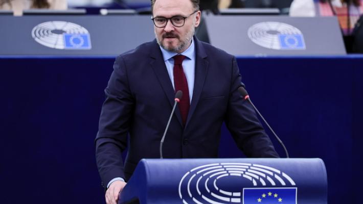 Commissario Ue, 'timori per dipendenza da energia Usa, cerchiamo alternative'