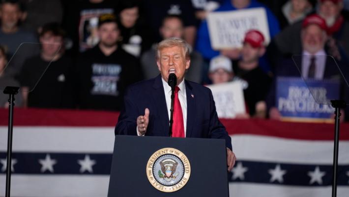 Trump, 'il tempo stringe, l'Iran si sieda al tavolo e negozi'