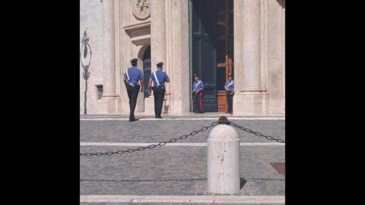 Furgiuele, Fontana fa il suo mestiere, non mi piego a sinistra