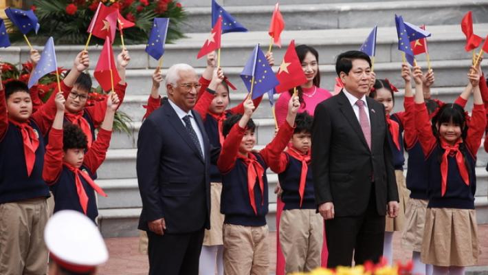 Costa ad Hanoi, Ue e Vietnam siglano il partenariato strategico comprensivo