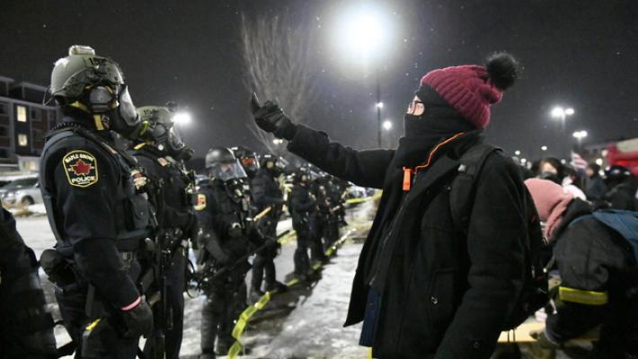 Giudice ordina stop detenzione ed espulsione dei rifugiati in Minnesota