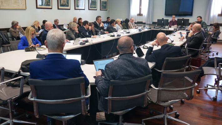 Comunicato Stampa: CRV - Illustrato pdl su demanio lacuale; presa d'atto Rend su Piano regionale gestione rifiuti