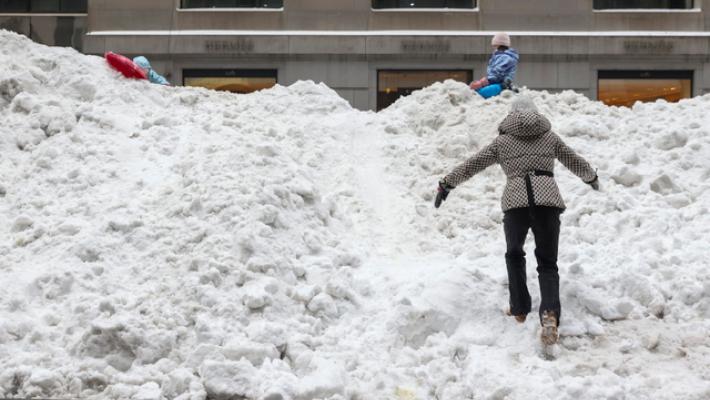 Tempesta di neve si abbatte sul sud degli Usa, cancellati migliaia di voli