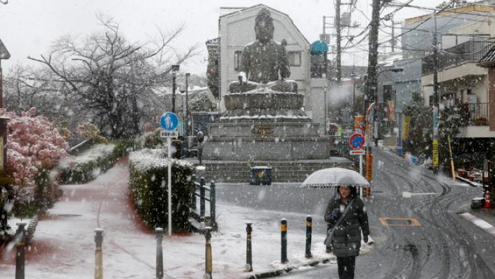 Intense nevicate in Giappone, 30 morti in due settimane