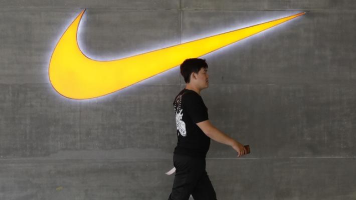 'Amministrazione Trump contro Nike per discriminazione dipendenti bianchi'