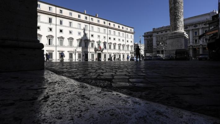 Cdm alle 16.10, in esame pacchetto sicurezza e decreto sul Ponte