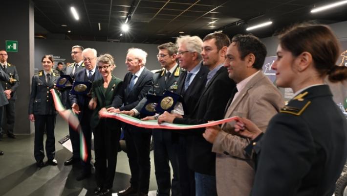 Al Mauto una mostra sui veicoli storici della guardia di finanza