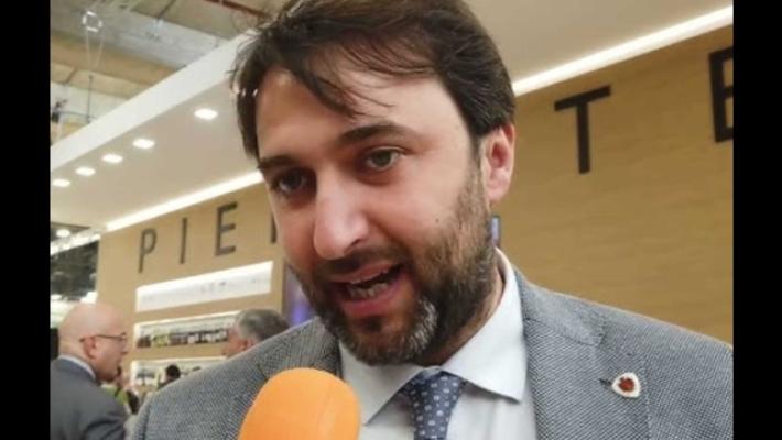 Lutto cittadino a Nizza Monferrato il giorno del funerale di Zoe